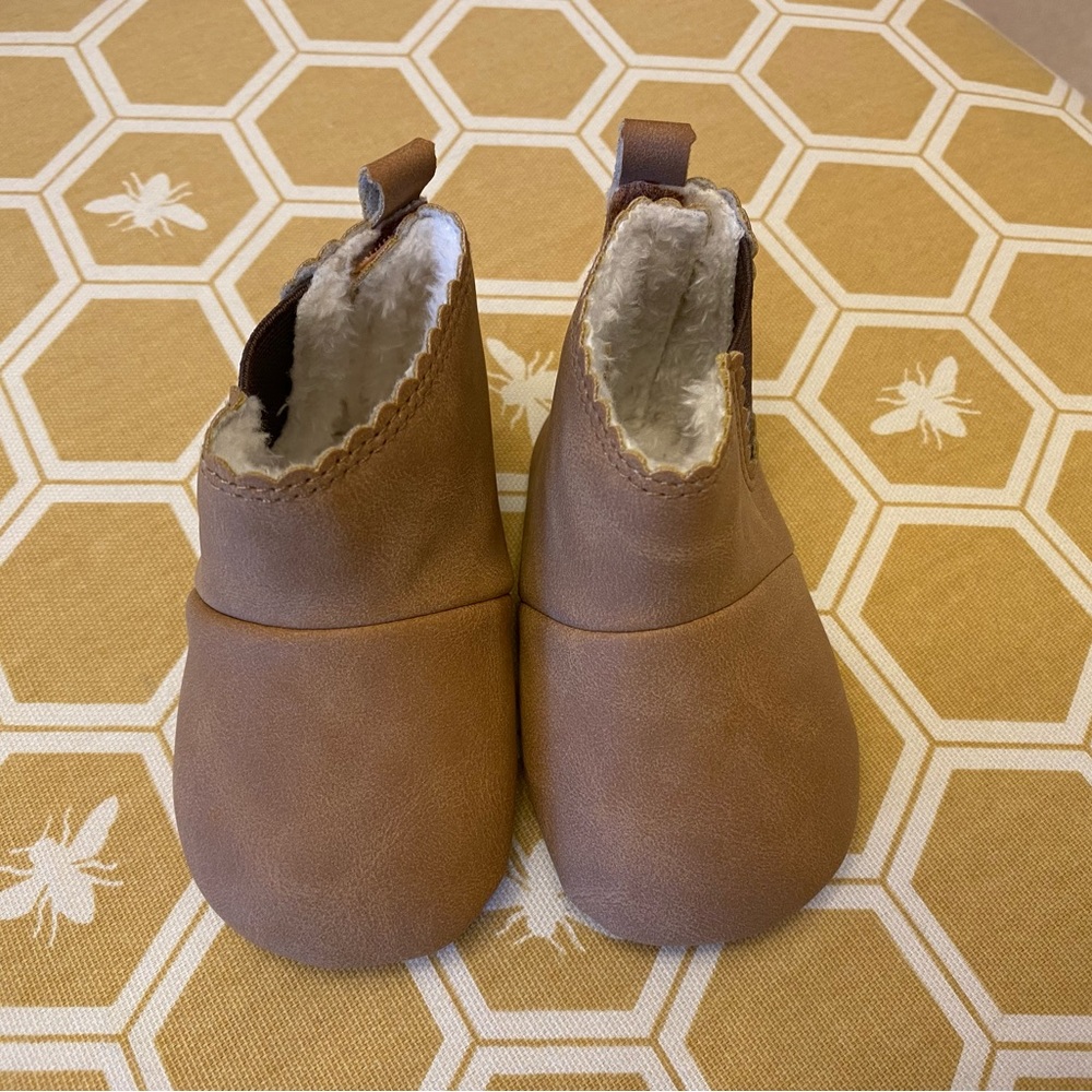 John Lewis baby boots with fuzzy lining and sticky grips on bottom, 3-6 months